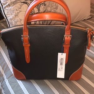 Elegant Black and Tan Leather Handbag